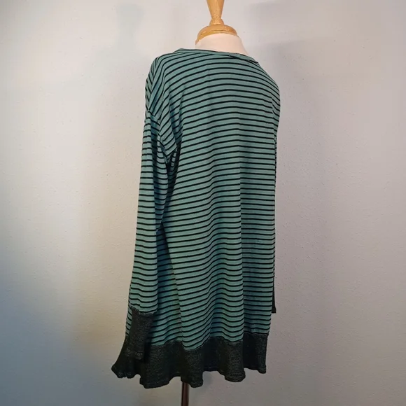 Chill Striped Teal Tunic with Contrast Waffle Knit from Cut+Loose - Picture 3 of 6